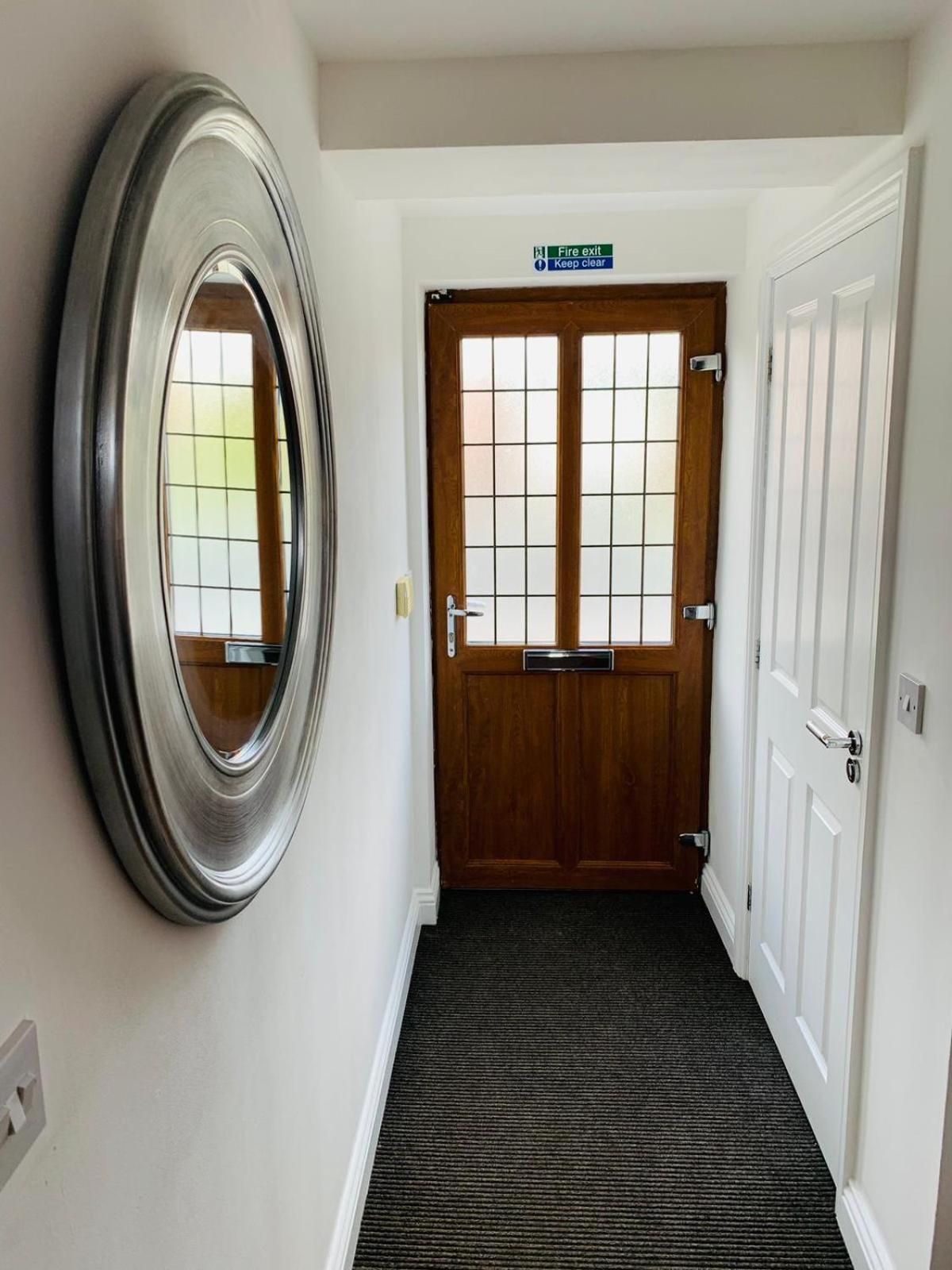 3Br House Ossett-Wakefield, Free Parking 3 Cars Wi Fi Long Stays Экстерьер фото