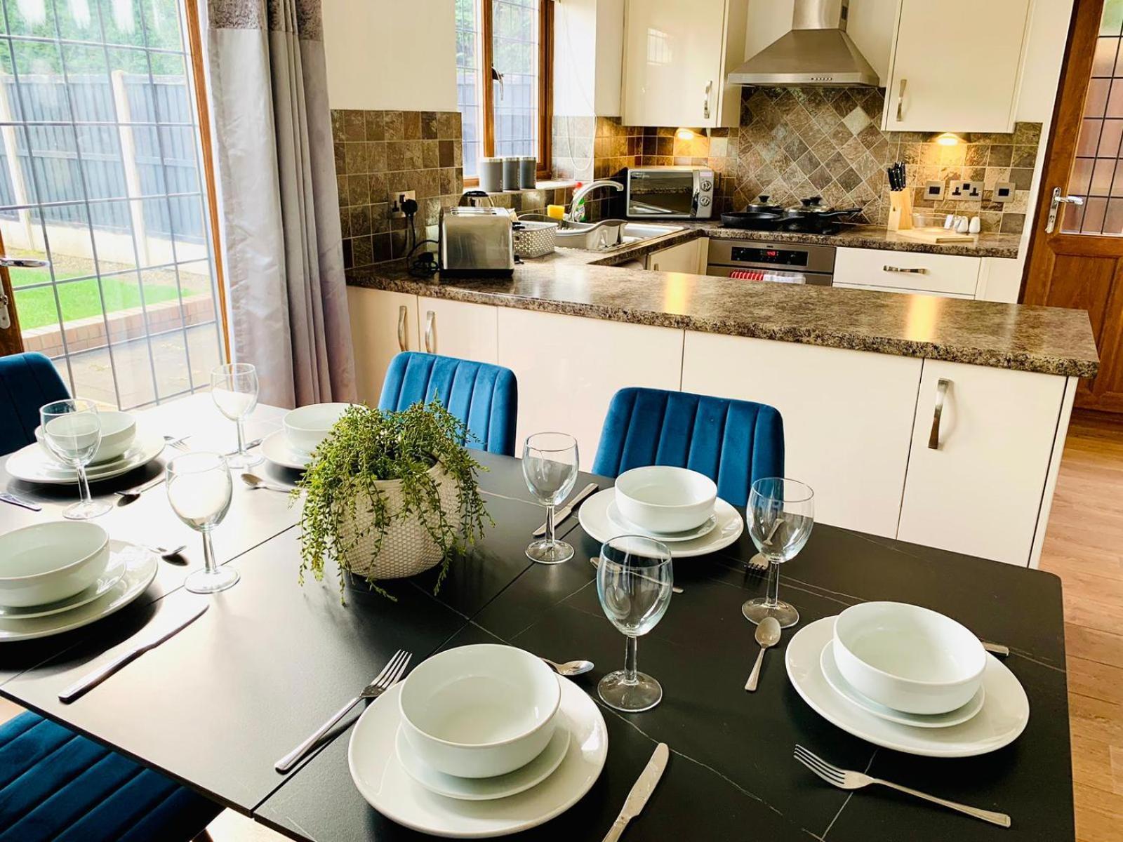 3Br House Ossett-Wakefield, Free Parking 3 Cars Wi Fi Long Stays Экстерьер фото