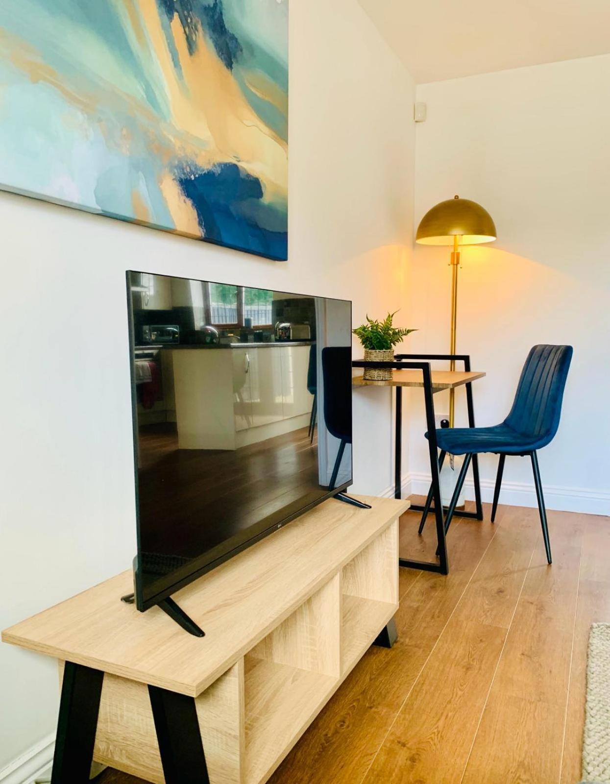 3Br House Ossett-Wakefield, Free Parking 3 Cars Wi Fi Long Stays Экстерьер фото